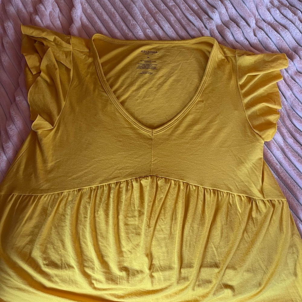 Arizona ruffle peplum style shirt - size Medium